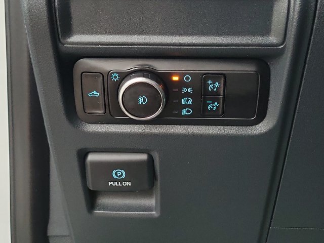 Used 2023 White Ford XL image 22