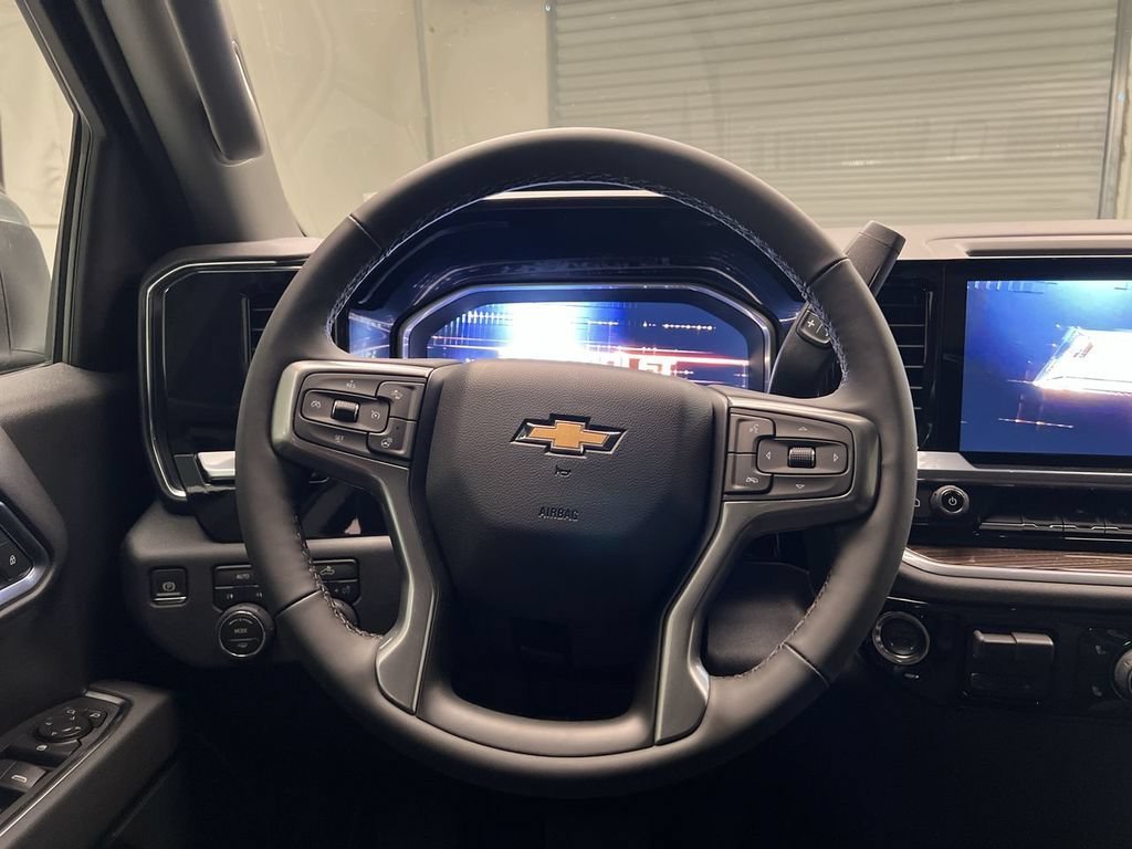 New 2026 Summit White Chevrolet LT (2FL) image 14