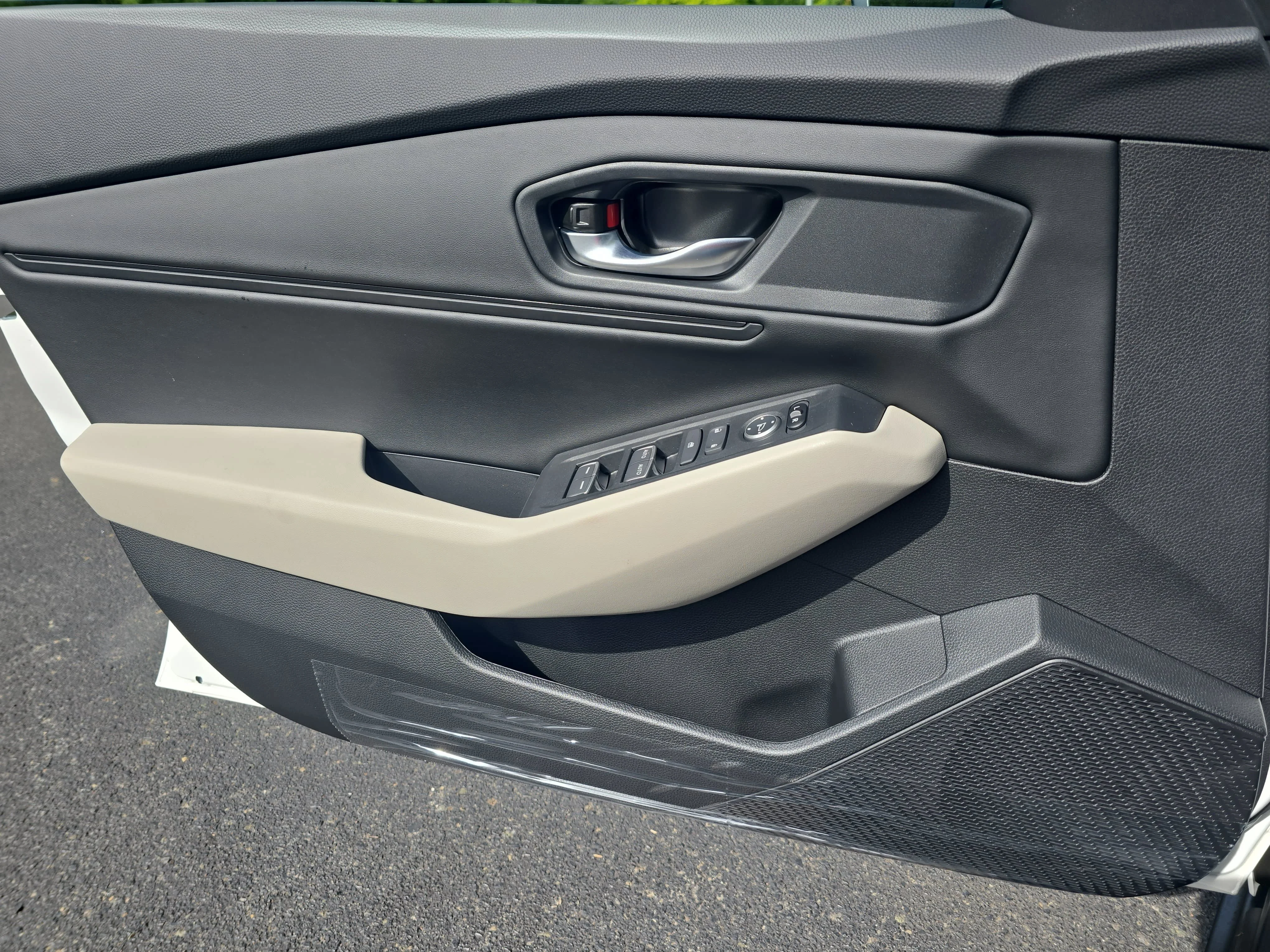 New 2026 Platinum White Pearl Honda SE image 26