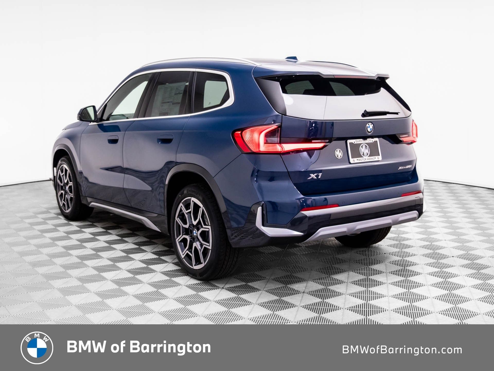 New 2026 Night Dusk Blue Metallic BMW xDrive28i image 3