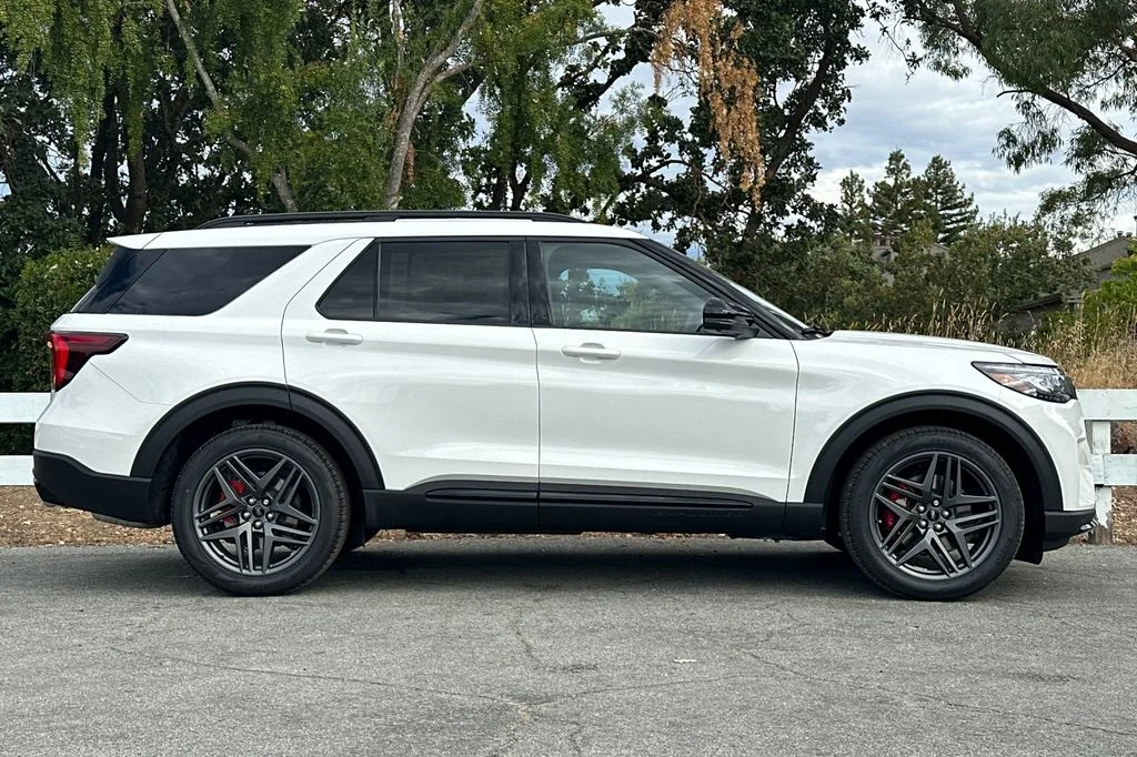 New 2026 White Metallic Ford ST image 3
