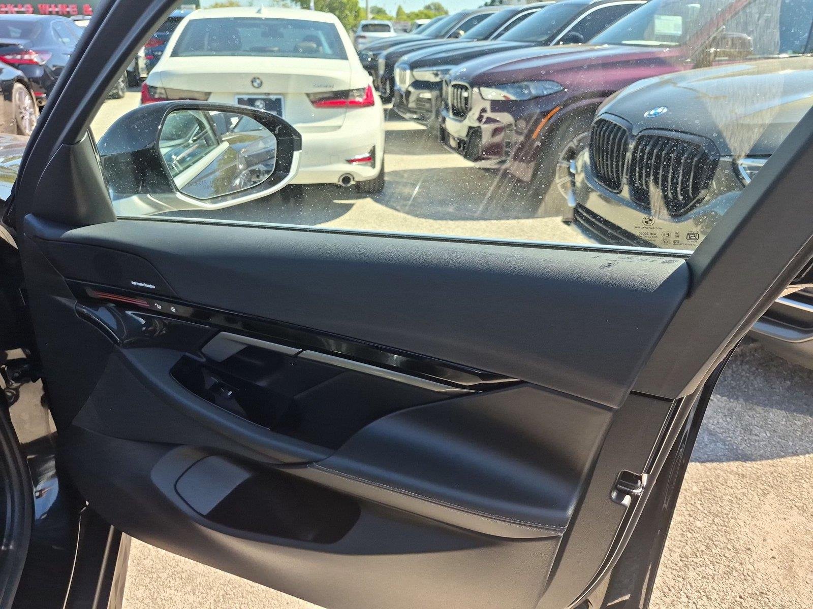 Used 2026 Black Sapphire Metallic BMW 530i image 33