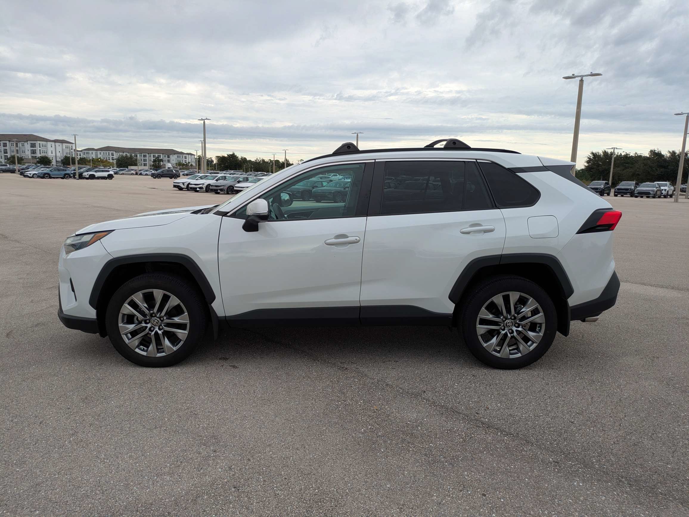 Used 2024 Pearl Toyota XLE Premium image 7