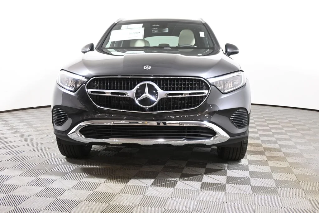 Used 2027 Gray Mercedes-Benz GLC 300 image 10