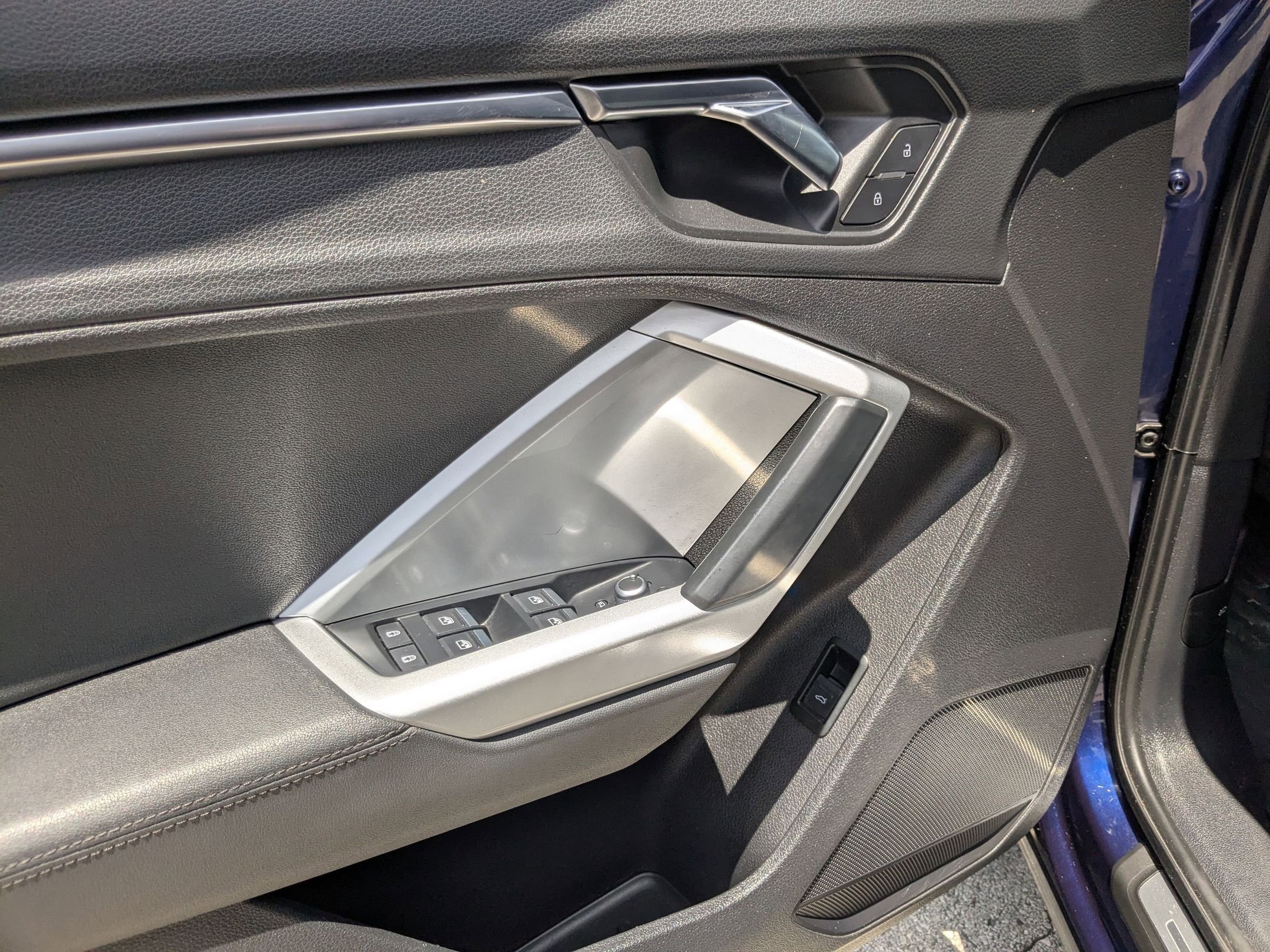 Used 2021 Blue Metallic Audi S line Premium image 11