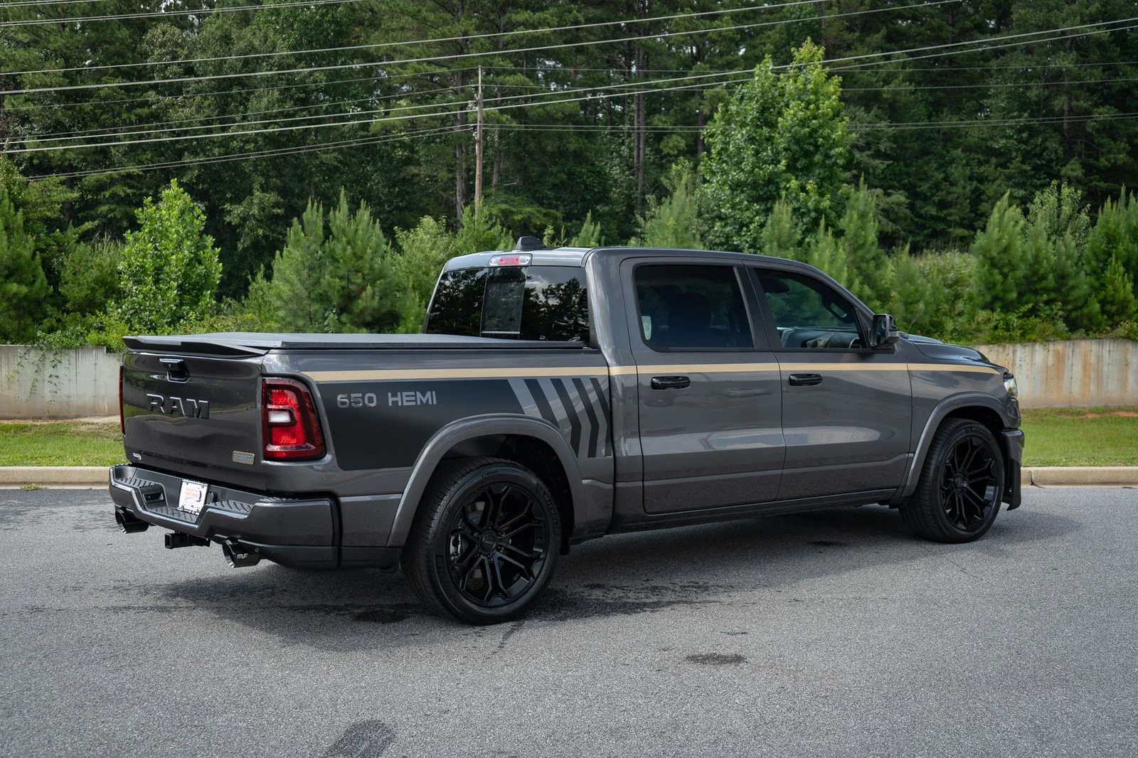 New 2026 Granite Crystal Metallic Clear-Coat Exterior Paint RAM Big Horn with DC 650 Supercharged Package image 27