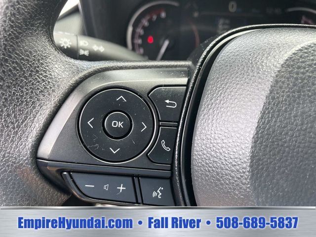 Used 2025 Silver Sky Metallic Toyota XLE image 29