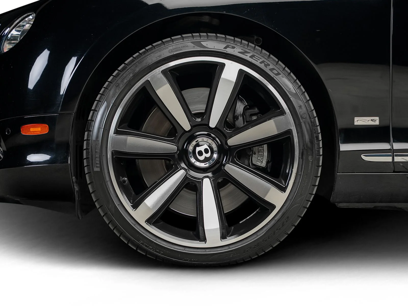 Used 2013 Black Bentley Le Mans Edition image 20