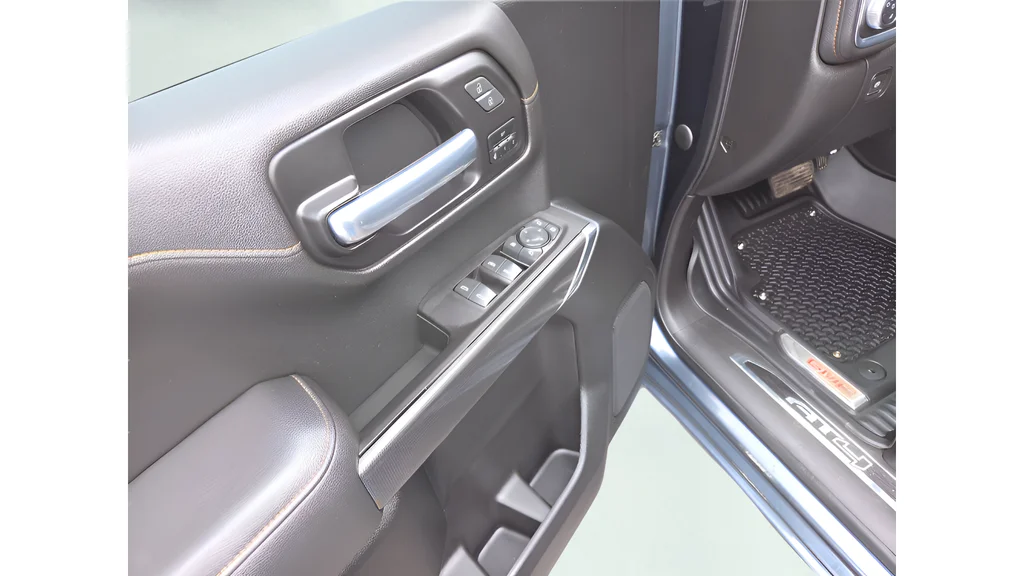 Used 2021 Gray GMC AT4 image 11