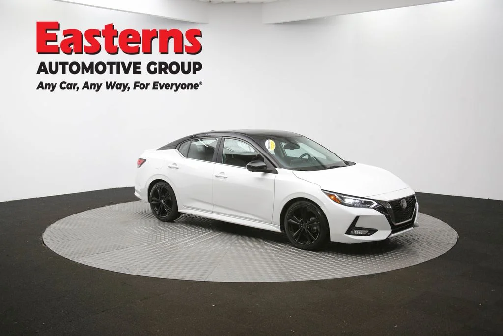 Used 2021 White Nissan SR image 46