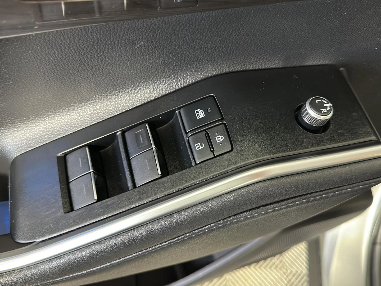 Used 2021 Celestial Silver Metallic Toyota Platinum image 12