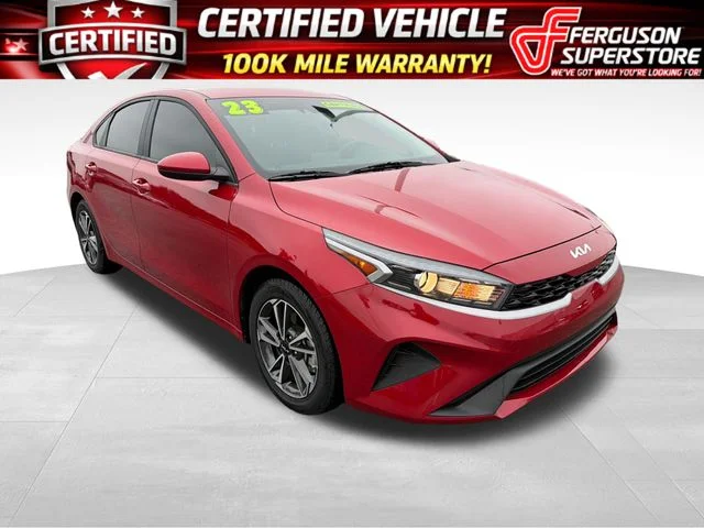 2023 Kia Forte LXS AT's photo