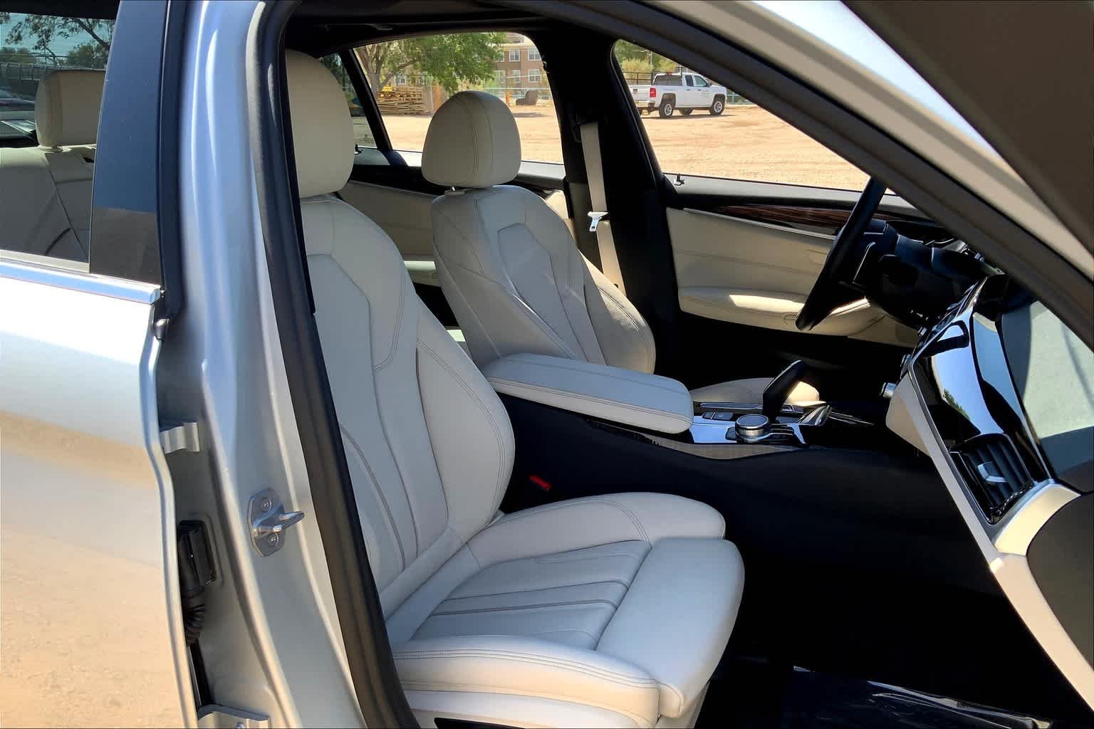 Used 2018 Glacier Silver Metallic BMW 530i image 8
