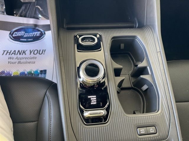 New 2026 Bright White Clear-Coat Exterior Paint Jeep Limited image 18