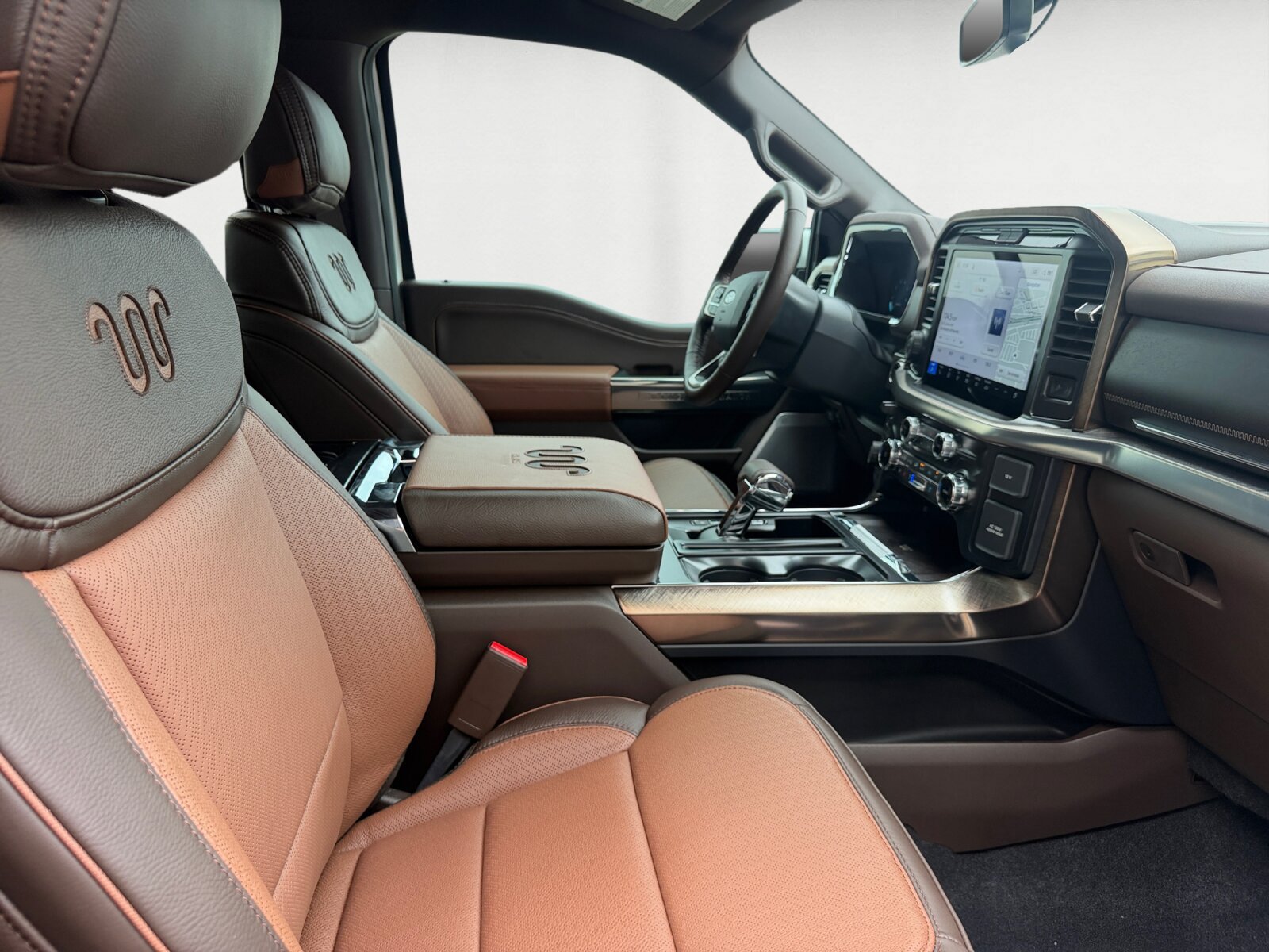 New 2026 Star White Metallic Tri-Coat Ford King Ranch image 15