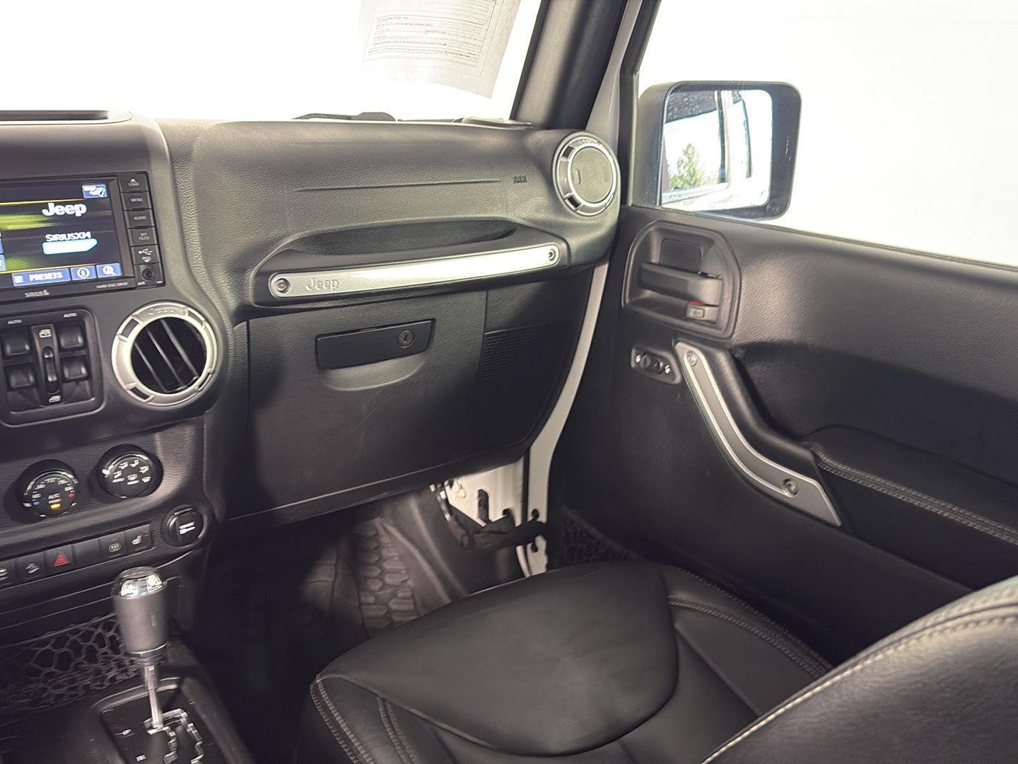 Used 2017 Bright White Clearcoat Jeep Rubicon Hard Rock image 17