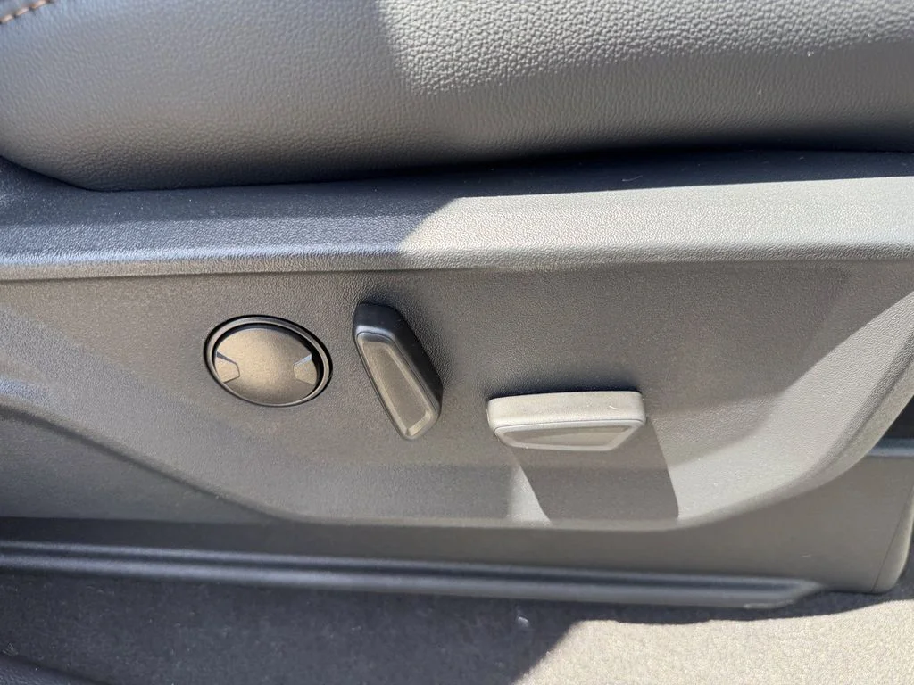 New 2026 Carbonized Gray Metallic Ford F-250® Lariat® image 13