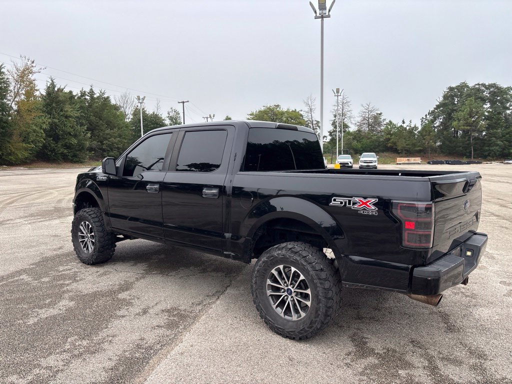 Used 2018  Ford XL image 5