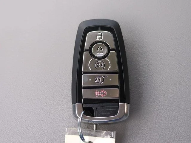 New 2026 Star White Metallic Tri-Coat Ford Active image 28