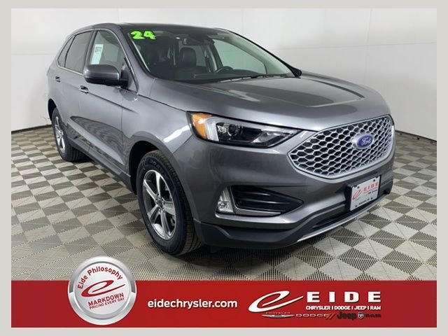 Used 2024 Gray Ford SEL image 1