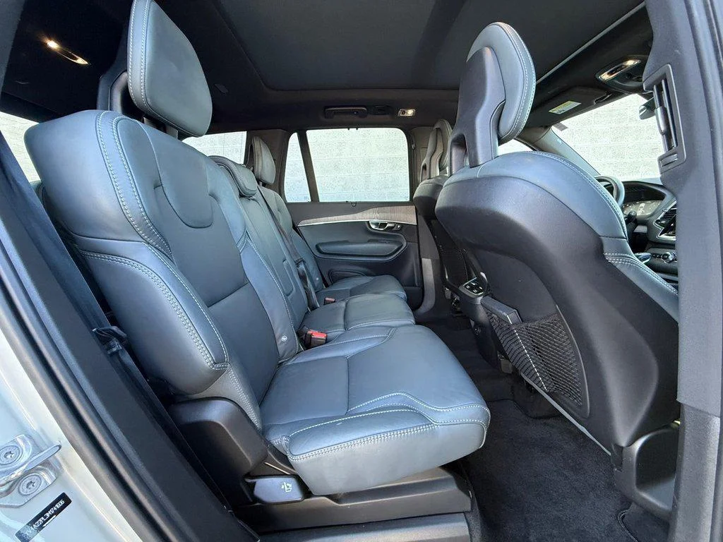 Used 2021 Birch Light Metallic Volvo INSCRIPTION image 22