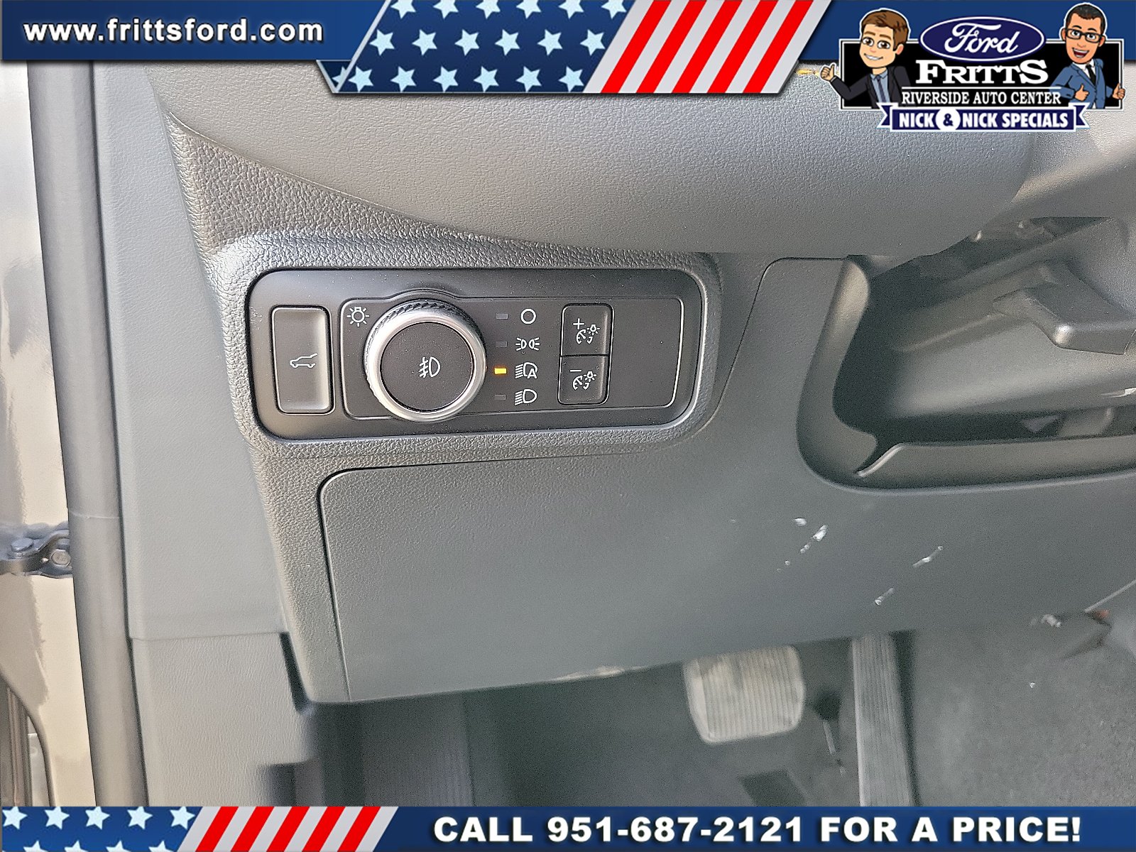 New 2026 Carbonized Gray Metallic Ford Tremor® image 13