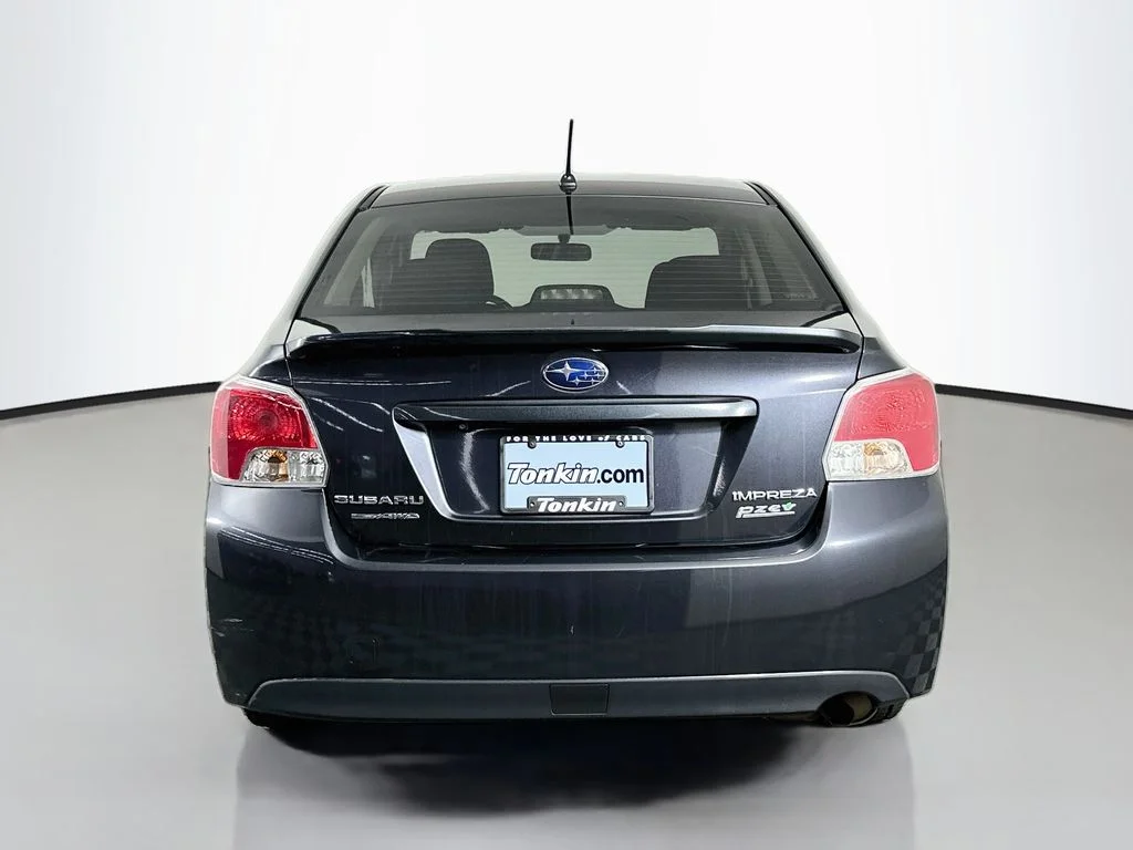 Used 2015 Dark Gray Metallic Subaru 2.0i image 7