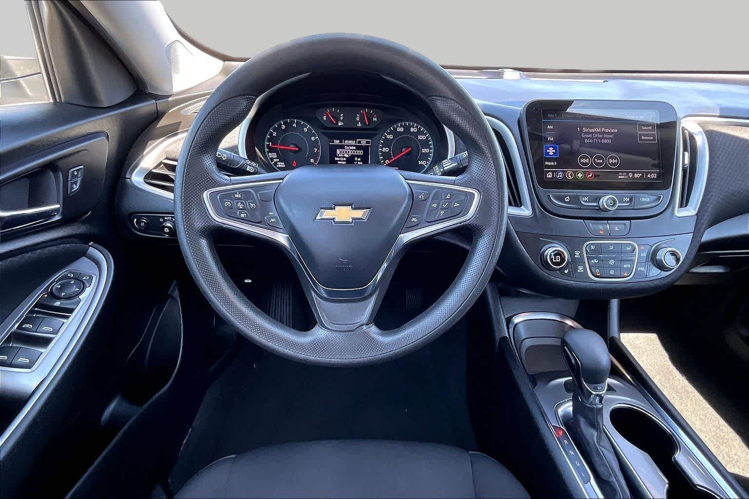 Used 2024 Summit White Chevrolet LT image 6