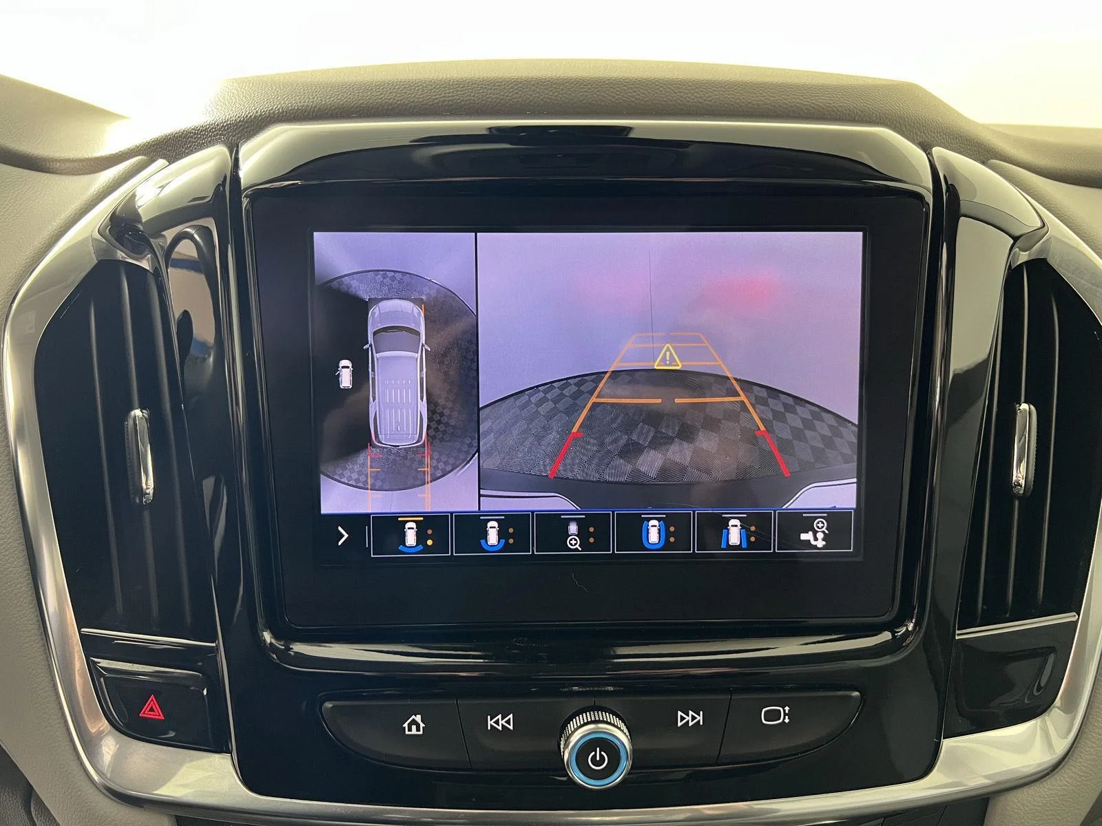 Used 2020 Mosaic Black Metallic Chevrolet Premier image 43