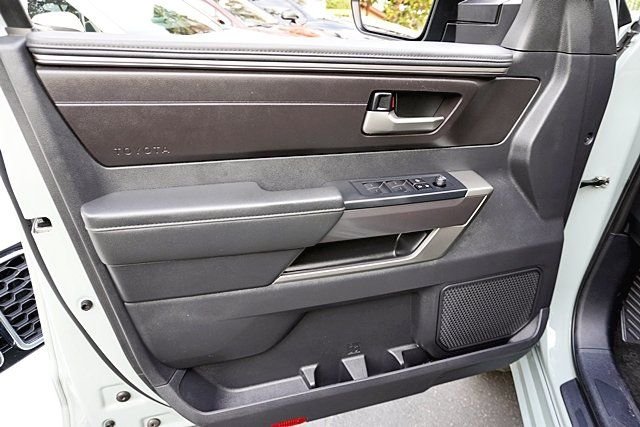 Used 2023  Toyota SR5 image 22