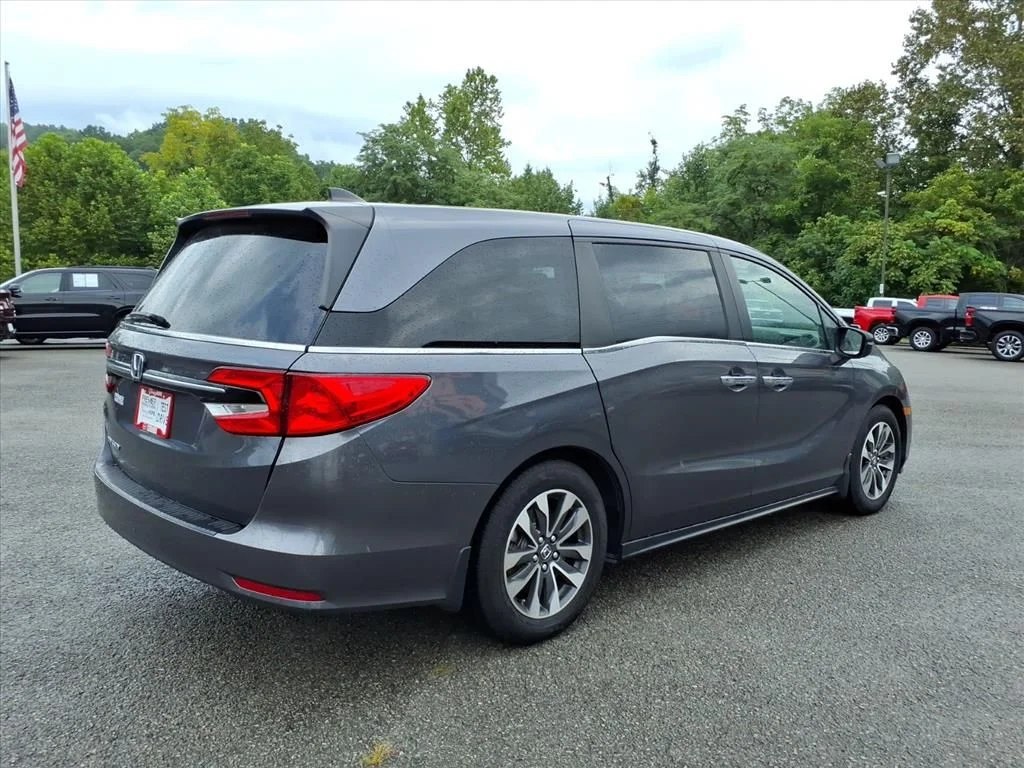 Used 2023 Gray Honda EX-L image 9