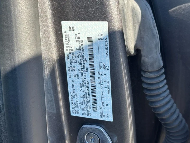 Used 2024 Gray Ford Active image 25