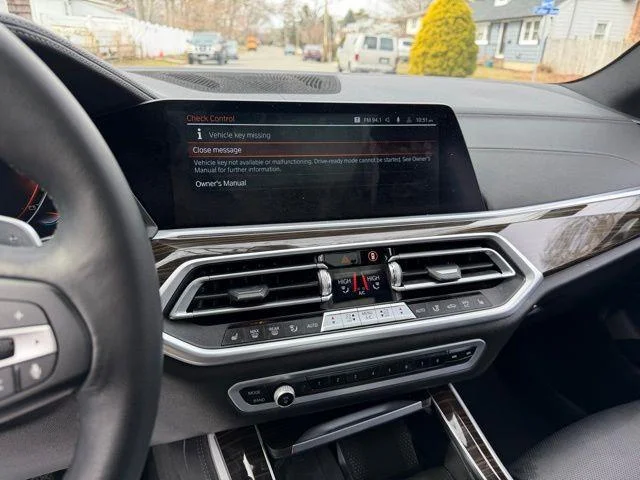 Used 2023 Blue BMW xDrive40i image 37