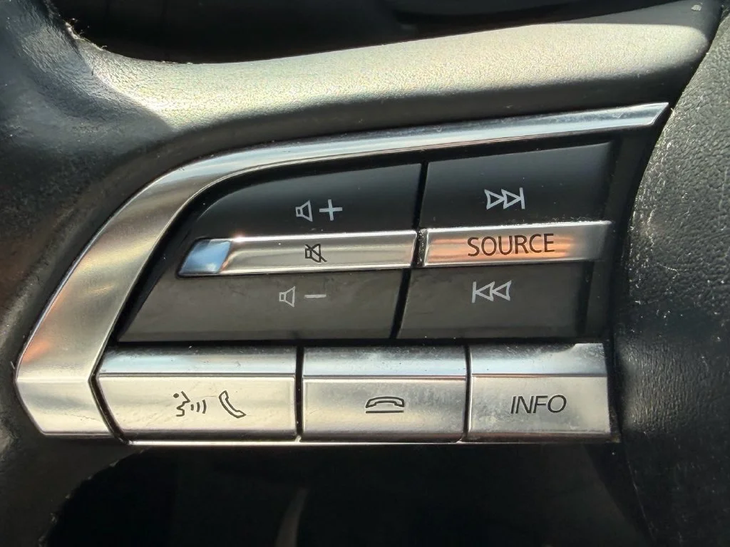 Used 2021 Black Mazda Preferred image 27