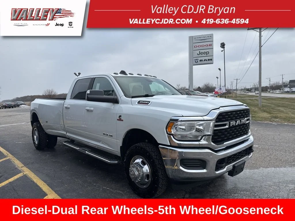 2022 RAM 3500 Big Horn 4X4 Crew Cab LWB's photo
