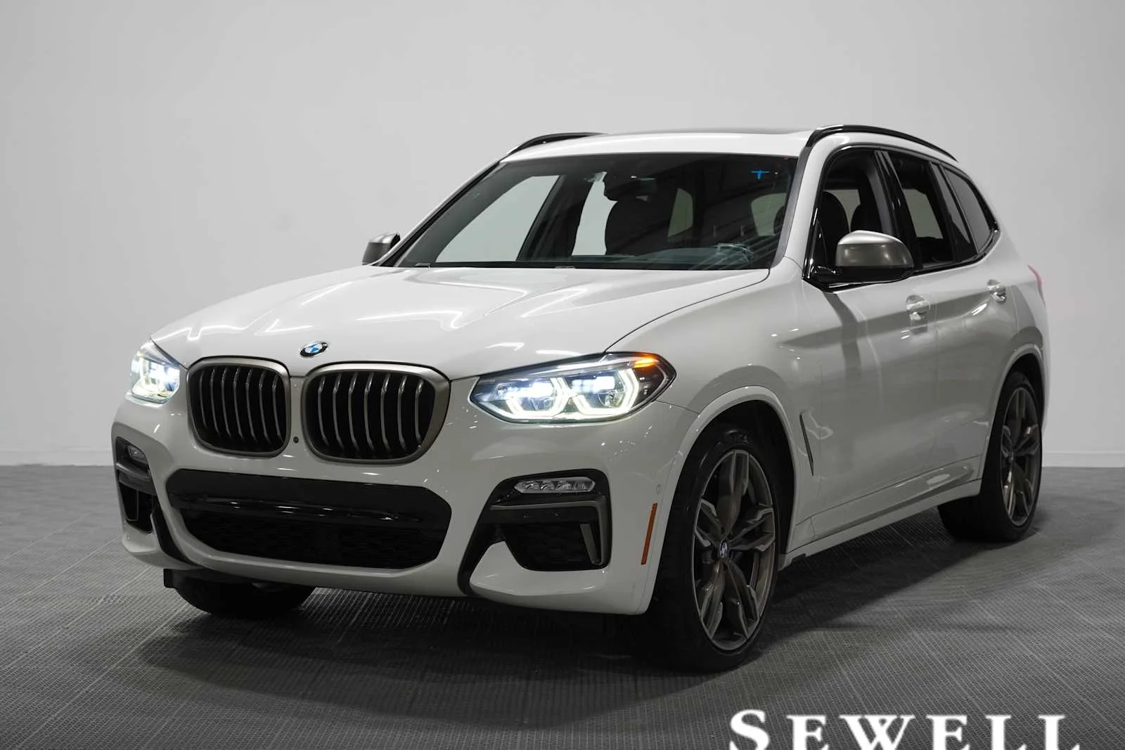 2018 BMW X3 M40i's photo