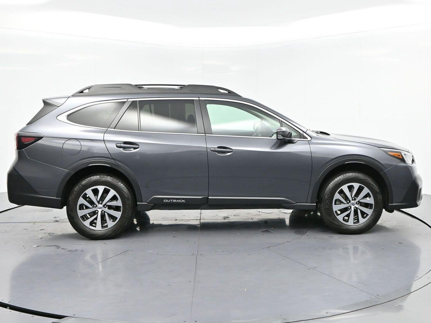 Used 2022 Magnetite Gray Metallic Subaru Premium image 8