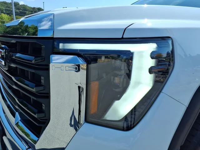 Used 2024 White GMC Pro image 3