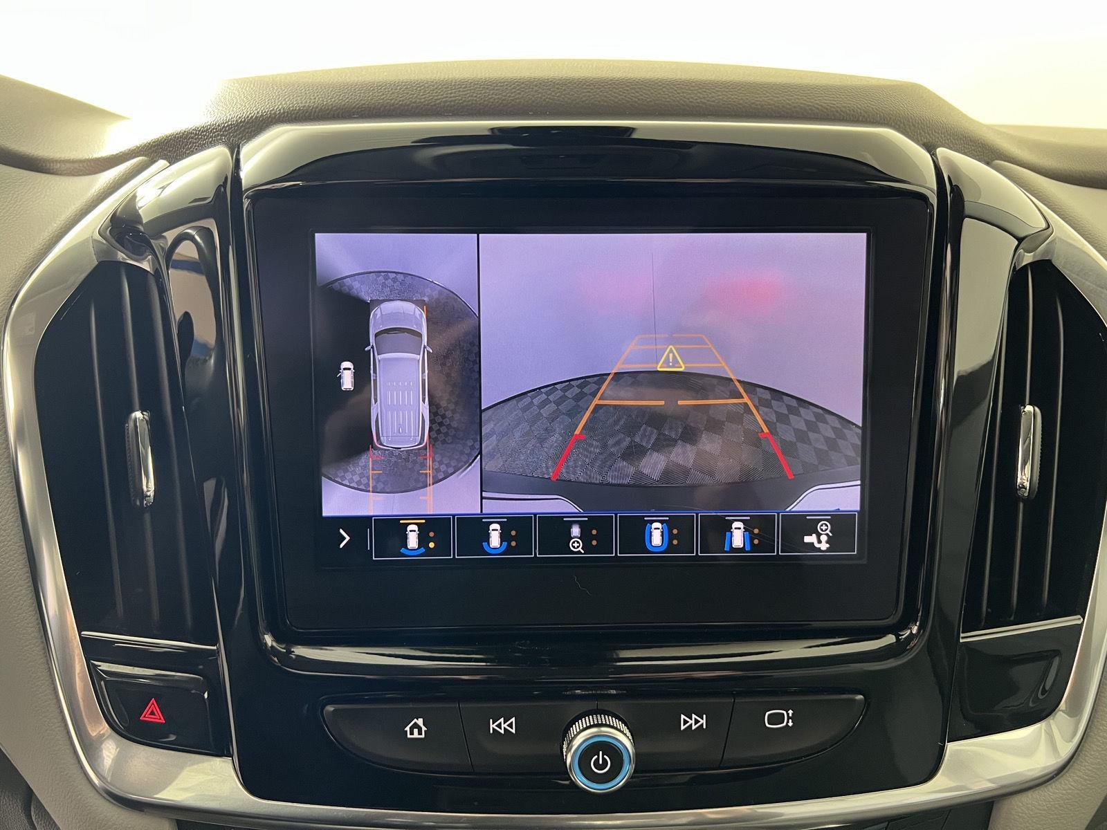 Used 2020 Mosaic Black Metallic Chevrolet Premier image 43