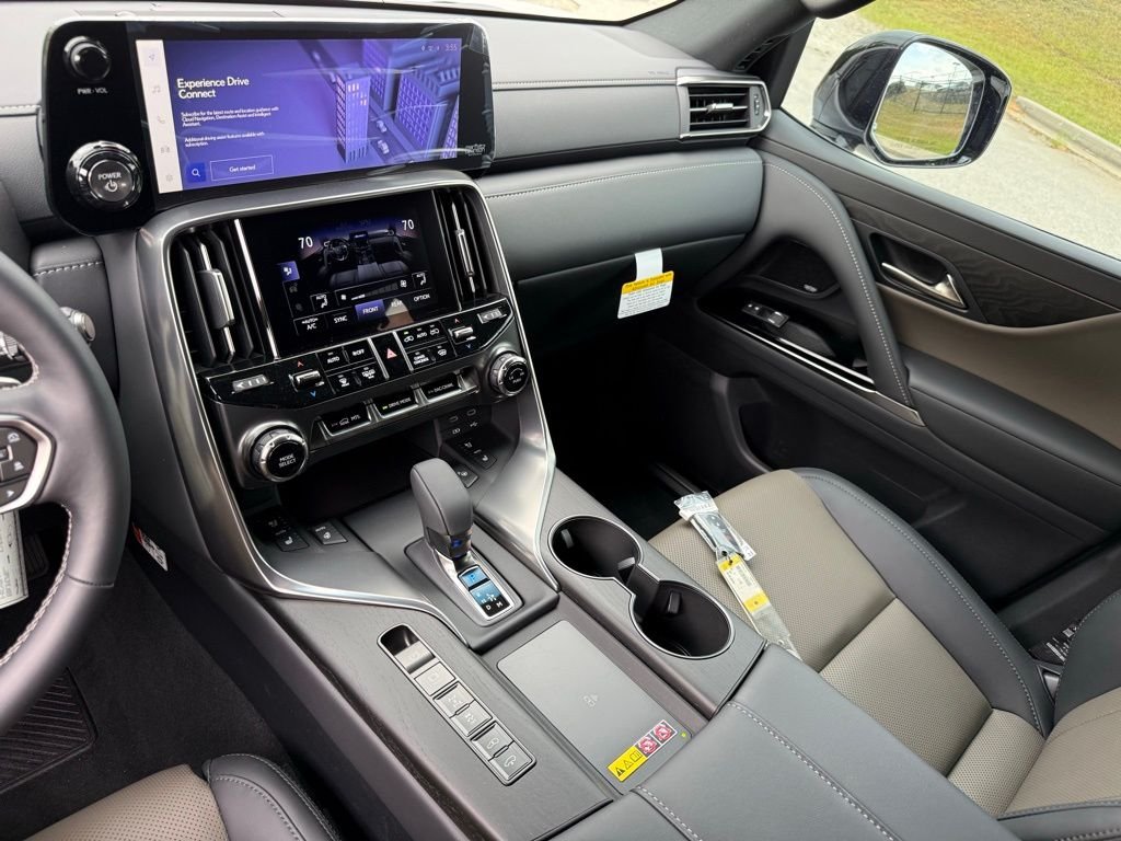 New 2026 Eminent White Pearl Lexus LX 700h OVERTRAIL image 29