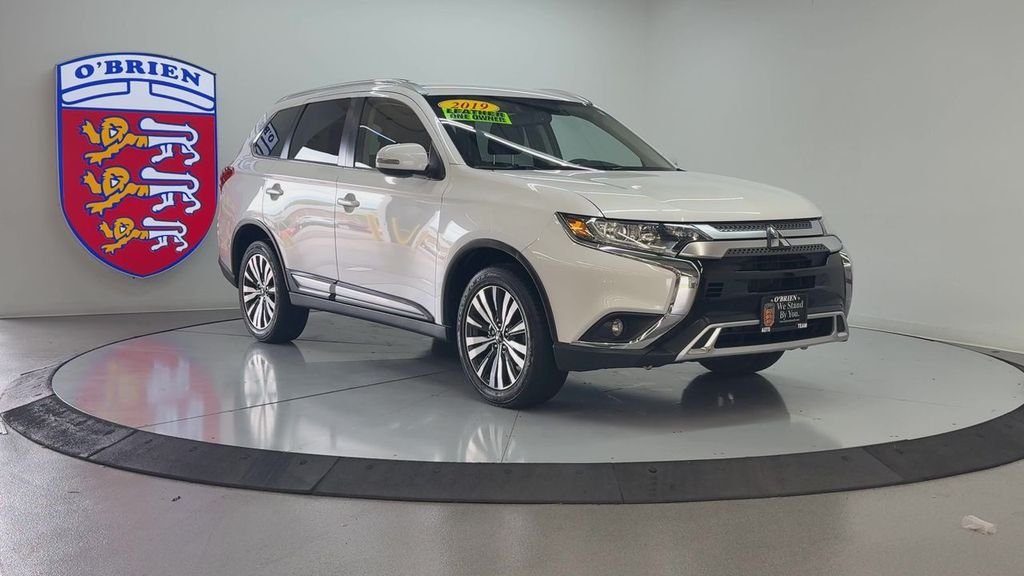 Used 2019 Mitsubishi Outlander SEL with VIN JA4AZ3A30KZ017846 for sale in Normal, IL