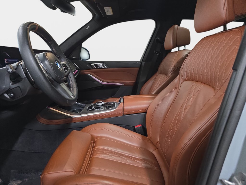 Used 2024 Brooklyn Grey Metallic BMW xDrive40i image 17