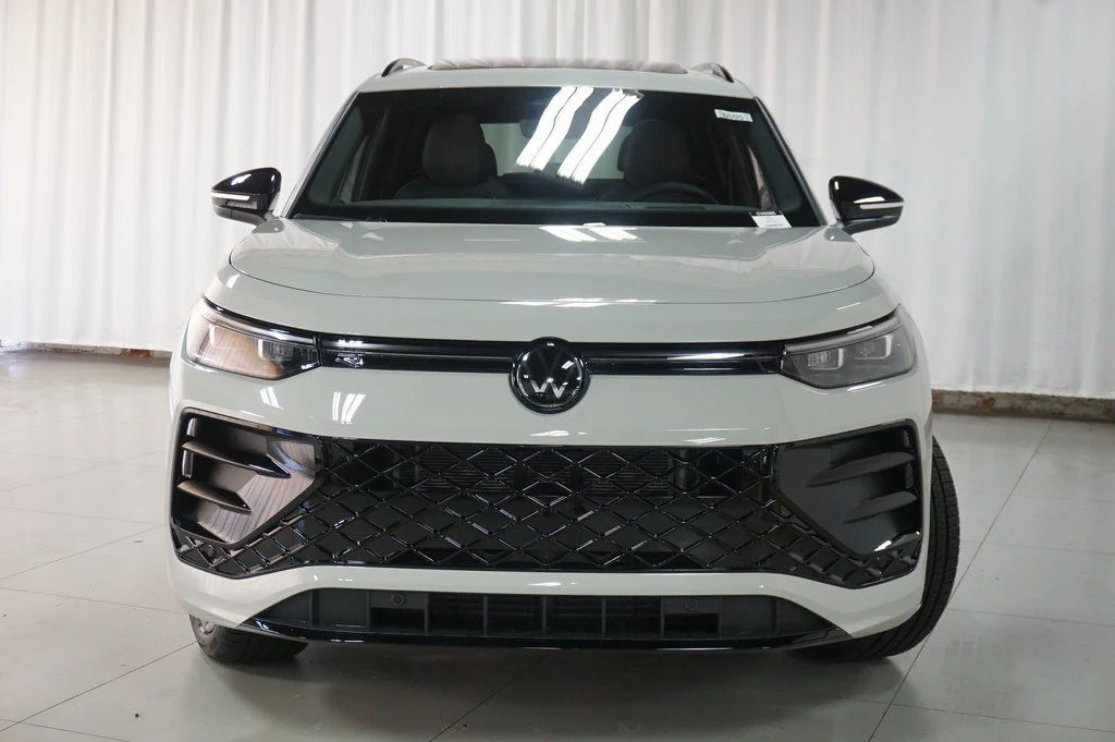 New 2026 Beige Volkswagen SE R-Line Black image 5