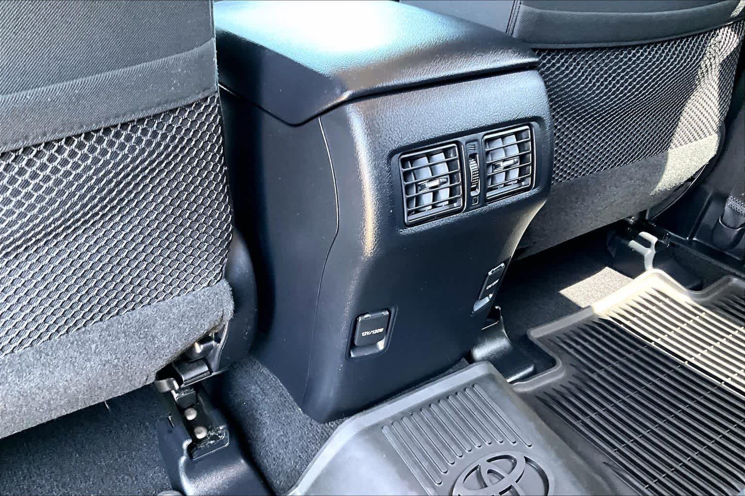 Used 2019 Classic Silver Metallic Toyota SR5 image 34