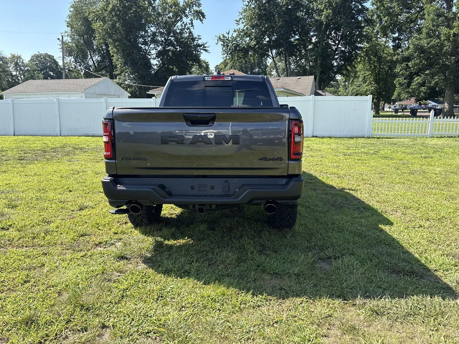 New 2026 Granite Crystal Metallic Clearcoat Ram Rebel image 6