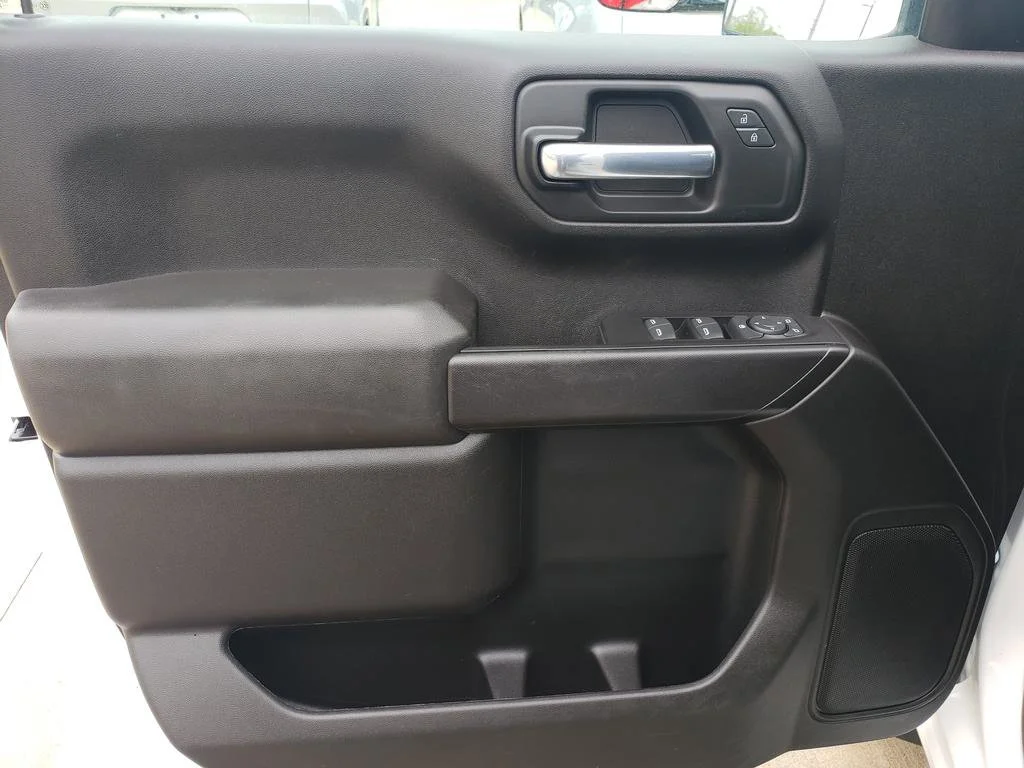 Used 2023 Summit White Chevrolet Custom image 11