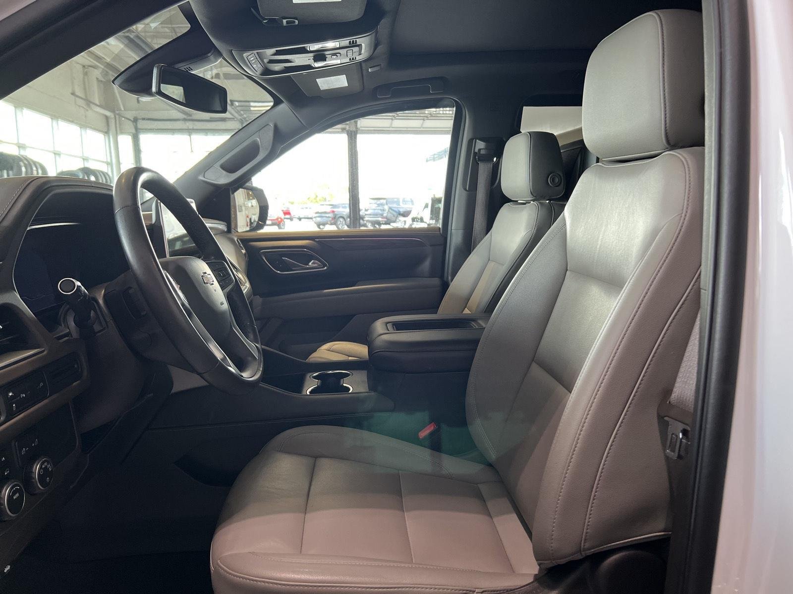 Used 2022 Summit White Chevrolet LT image 13