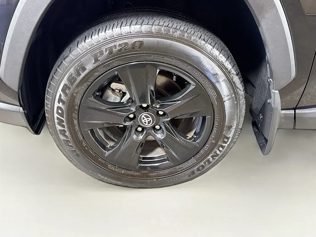 Used 2025 Midnight Black Metallic Toyota XLE image 39