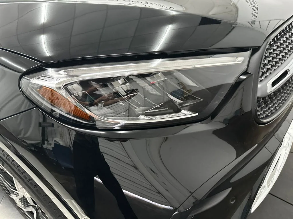 New 2026 Black Mercedes-Benz GLC 300 image 10
