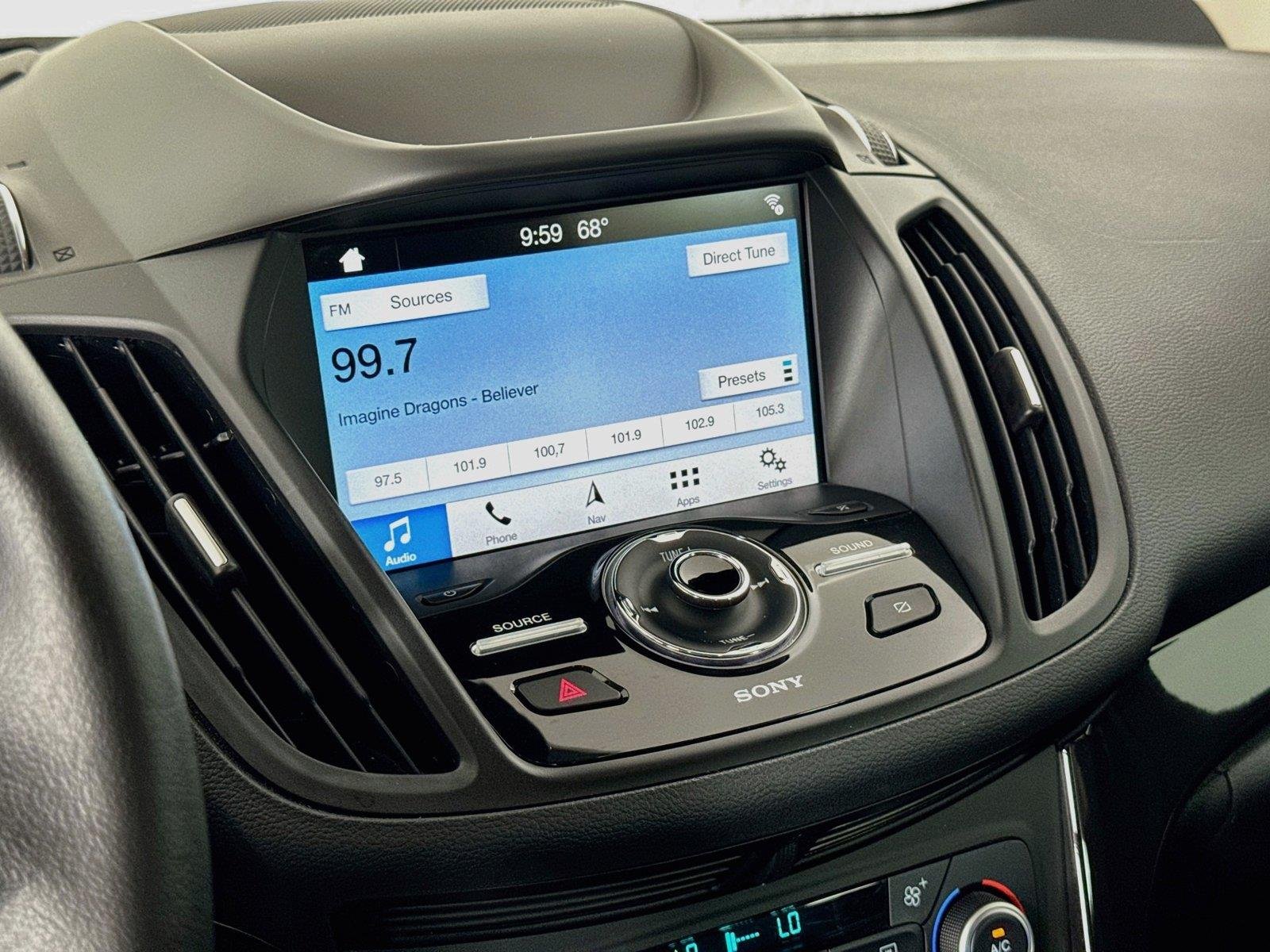 Used 2019 Magnetic Ford Titanium image 15